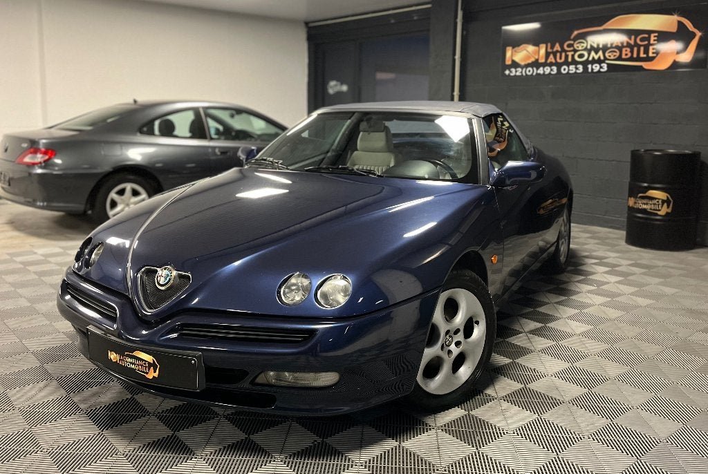 Alfa Roméo Spider 2.0i CT OK Garantie 1 An, Autos, Cuir, Beige, Spider, Particulier