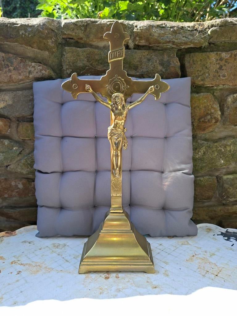 Croix Christ Jésus Inri cuivre