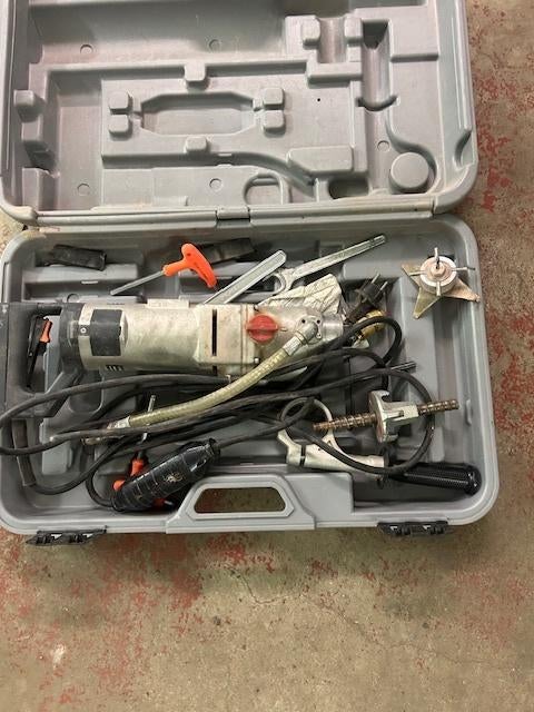 Diamantboormachine voor beton, Ophalen, Gebruikt, 600 watt of meer, Boormachine