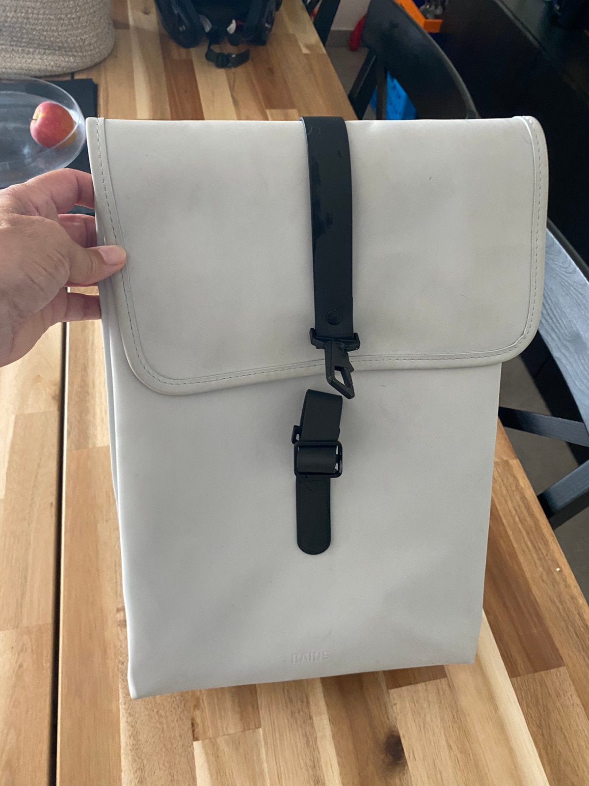Sac à dos, Enlèvement, Comme neuf
