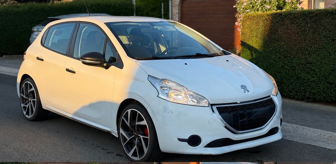 Peugeot 208 137.000KM, Autos, Opel, Particulier, Électrique, Achat