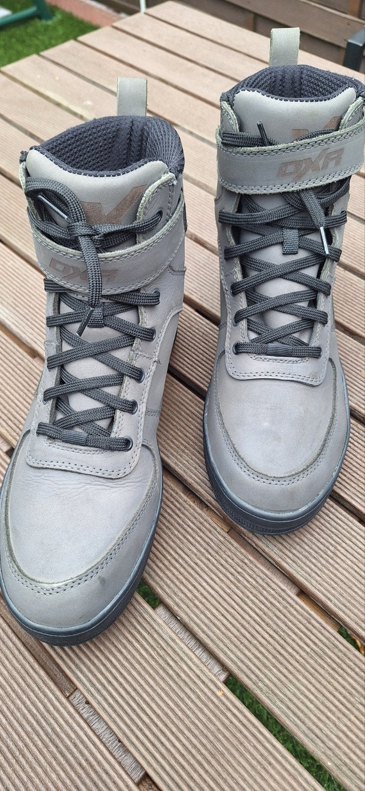 Motorschoenen M44, Ophalen
