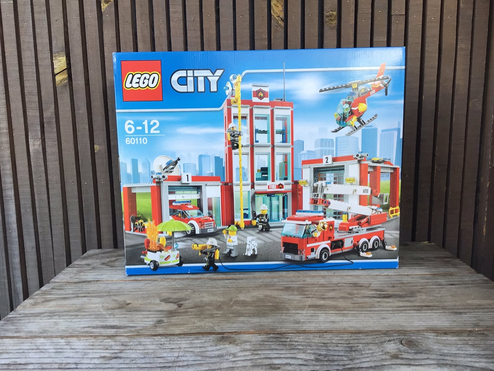 Lego City brandweerkazerne - 60110, Kinderen en Baby's, Speelgoed | Duplo en Lego, Ophalen, City, Lego, Zo goed als nieuw