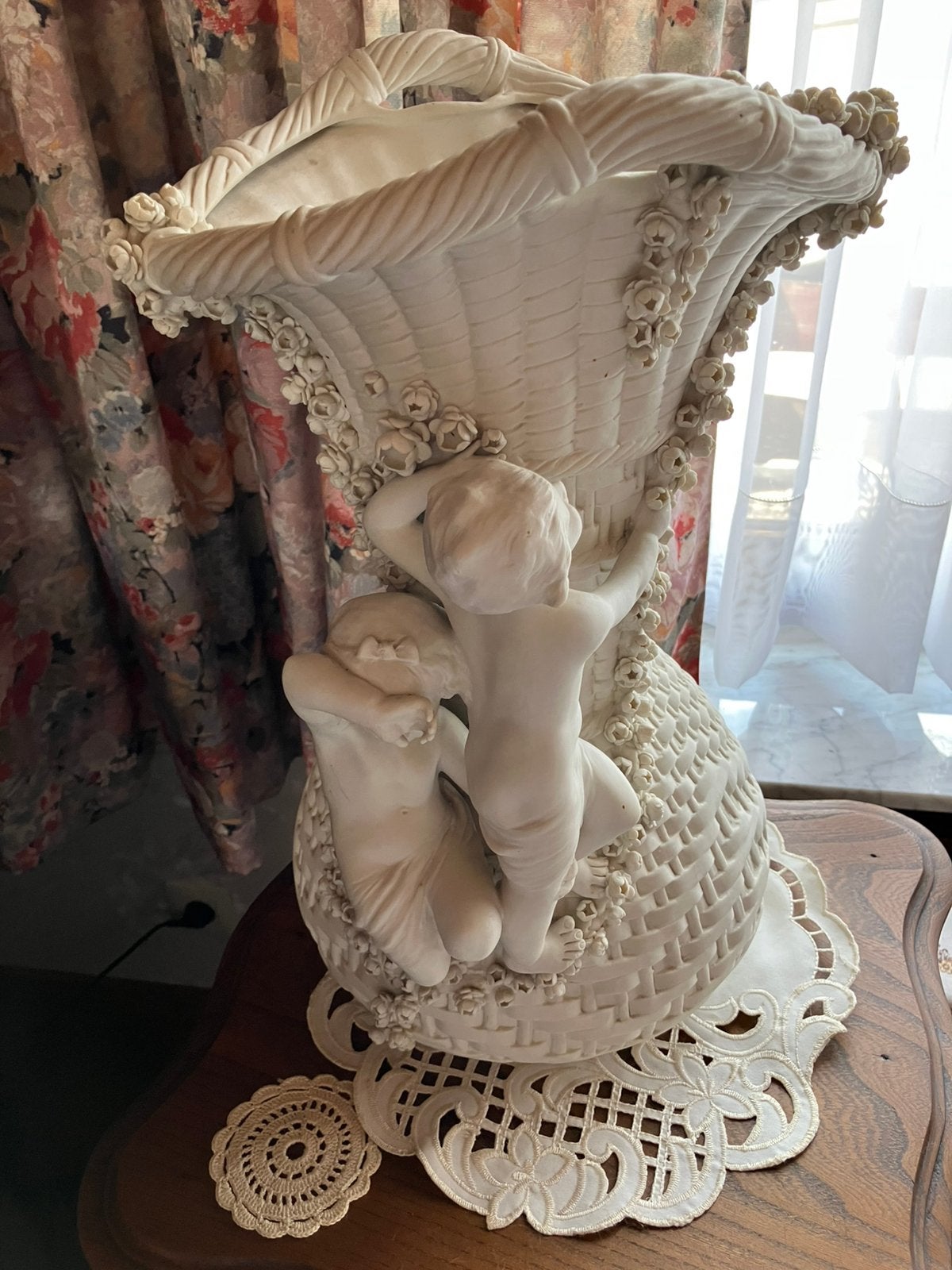 Amphora vaas met putti, Antiek en Kunst, Ophalen