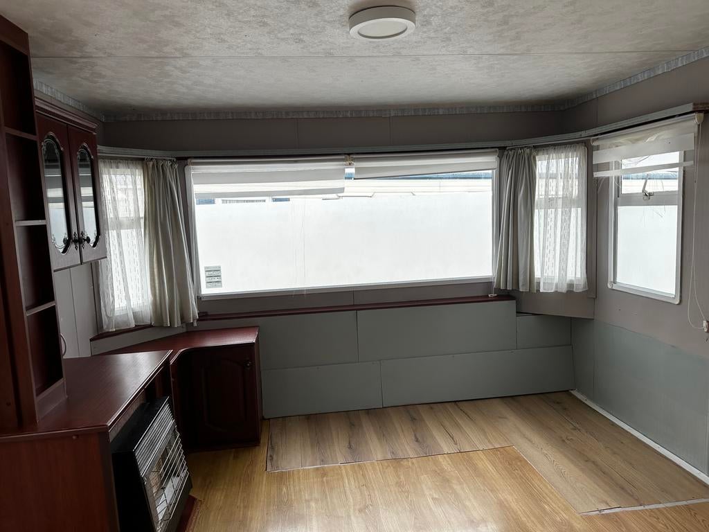 DEPOT OCCASIE WILLERBY 880x310/2 idaal voor verbouwingen, Caravans en Kamperen, Stacaravans