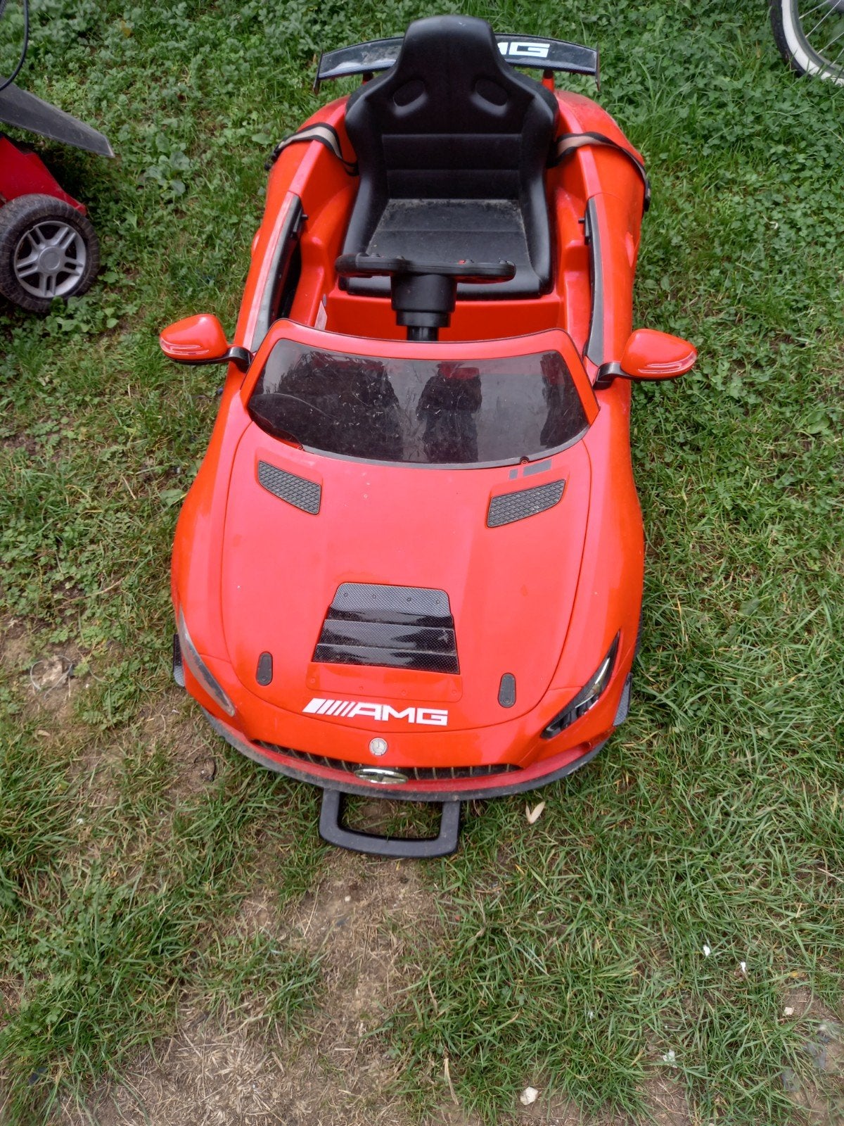 petite  voiture  à  batterie  neuve