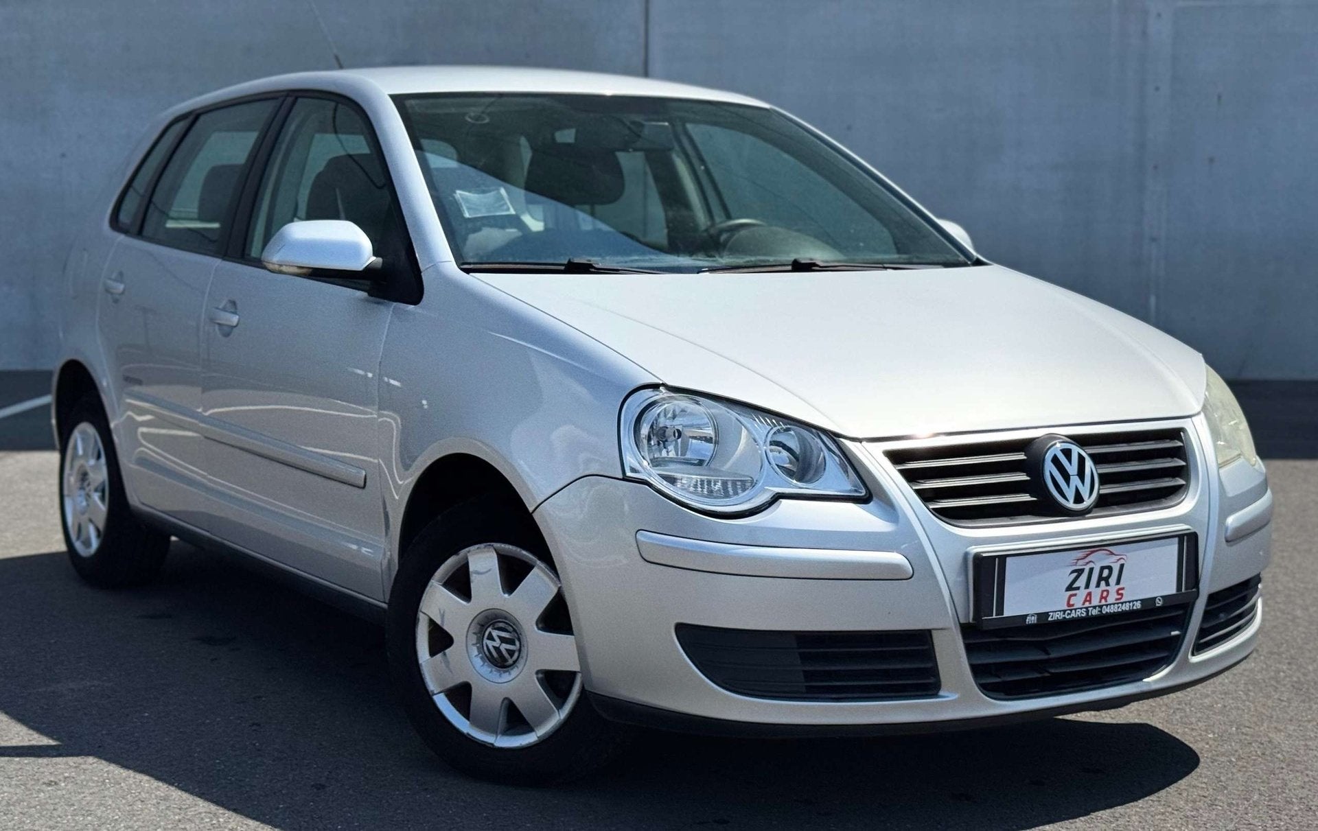 Volkswagen Polo 1.2i Edition united - AC - Nieuwe koppeling, Auto's, Stof, 1198 cc, Bedrijf, Euro 4