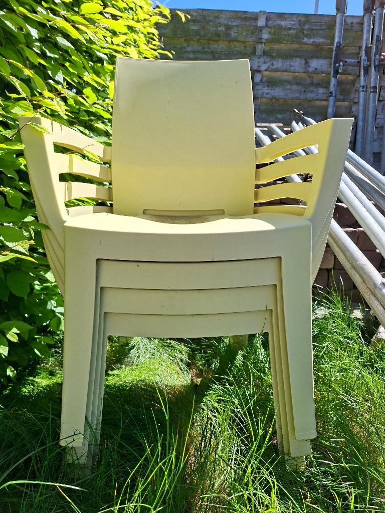 Set 4 plastic tuinstoelen - licht groen, Ophalen, Gebruikt, Plastic, Stapelbaar