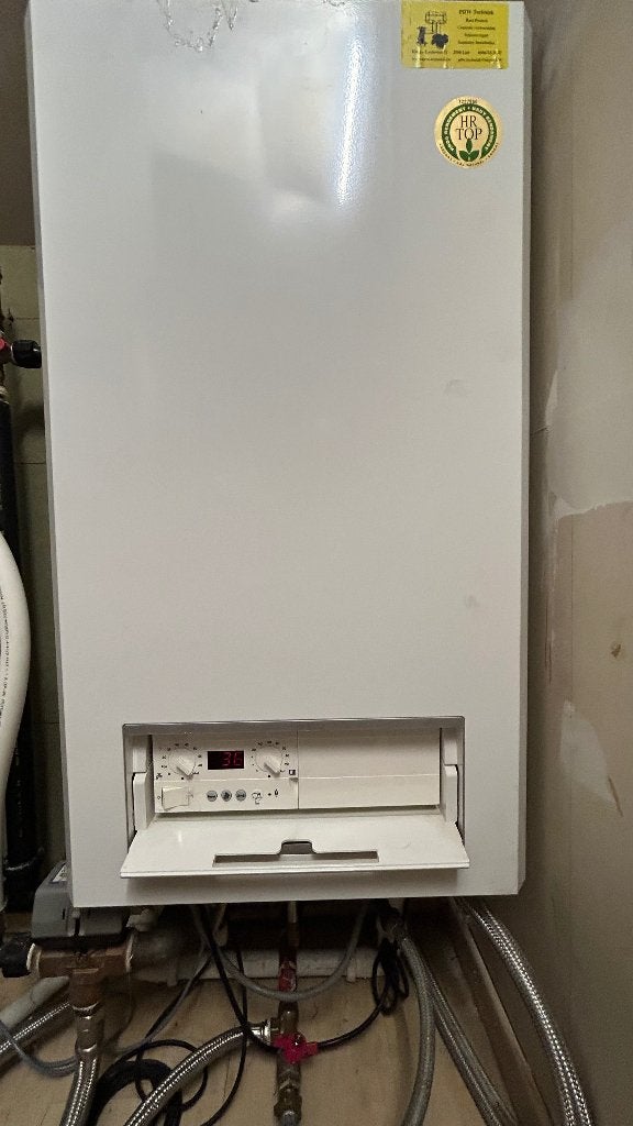 Gasketel Buderus Logamax en sanitair warm water vat, Ophalen, Gebruikt, Aardgas, 100 liter of meer