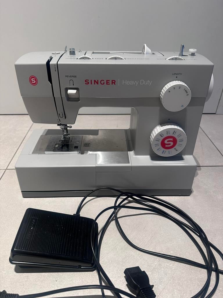Singer heavy duty naaimachine, Ophalen, Gebruikt, Naaimachine, Singer