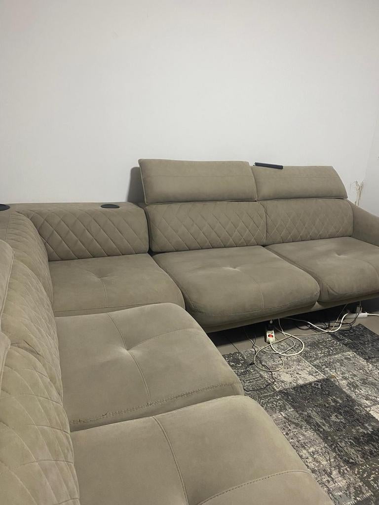 Siège d'angle confortable - Caractéristiques supplémentaires, Enlèvement, Utilisé, Tissus