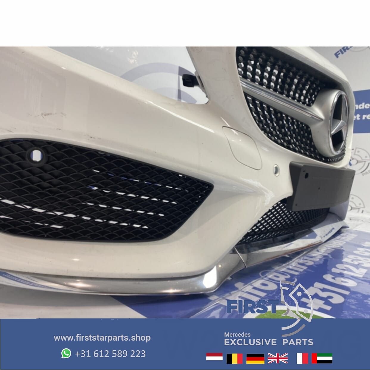 W205 AMG VOORBUMPER COMPLEET + DIAMOND GRIL WIT C KLASSE 201, Gebruikt, -, Voor, Ophalen of Verzenden