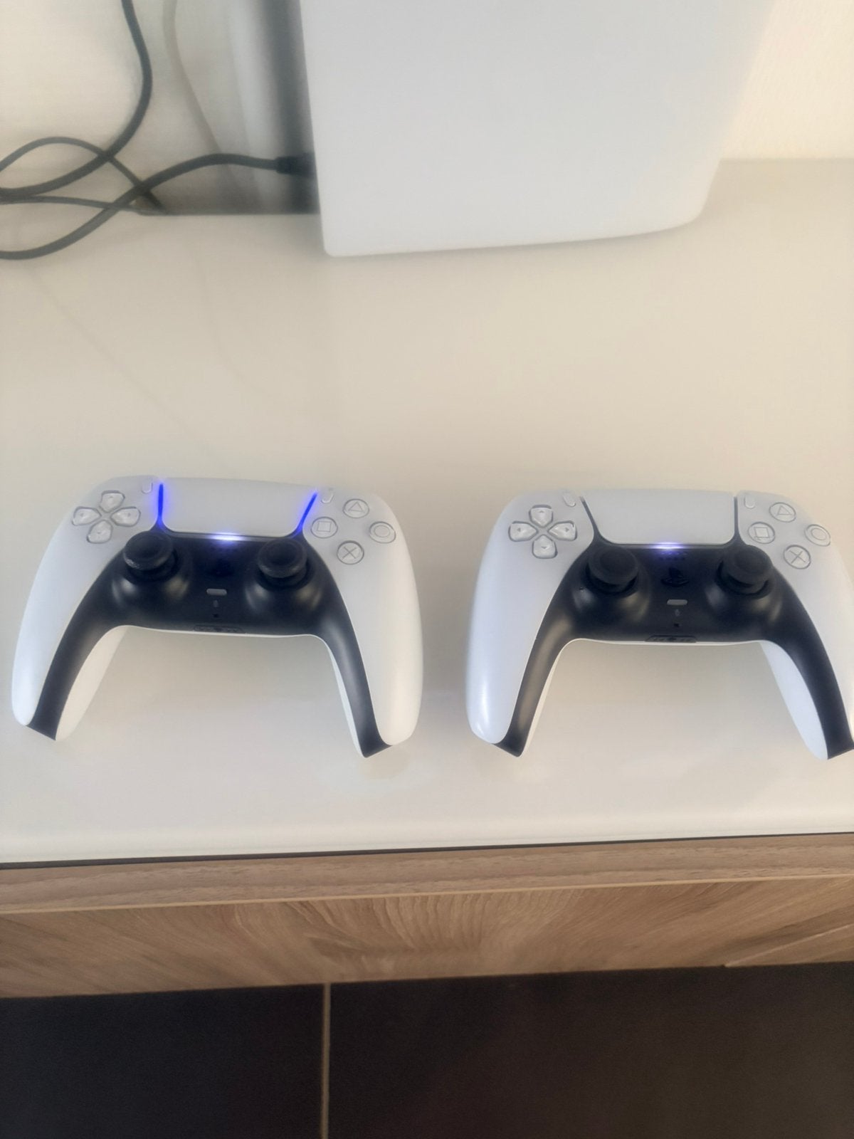 PlayStation 5 met 2 controllers, Games en Spelcomputers, Spelcomputers | Sony PlayStation 5, Ophalen, Zo goed als nieuw, Playstation 5