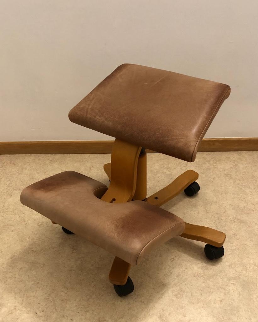 Chaise ergonomique à genoux Storke, Tabouret de bureau, Brun, Enlèvement, Utilisé