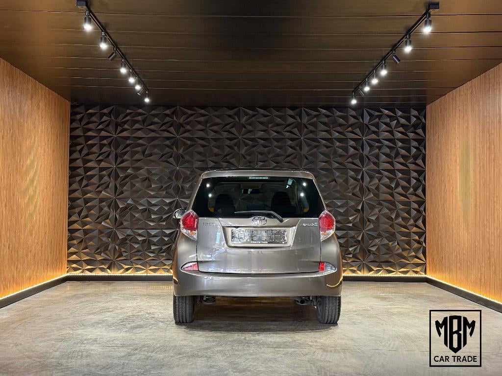 ✅Toyota Verso-S 1.33 VVT-i Skyview GARANTIE Camera Navi 1Eig, Euro 5, Achat, Entreprise, Boîte manuelle