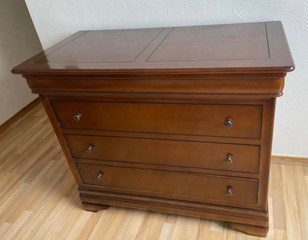 Commode Acajou neuve, Enlèvement