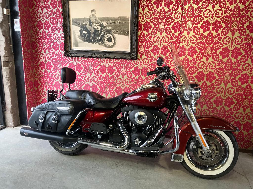 Harley Davidson road king classic 2010 33000Km met garantie, 2 cilinders, 1600 cc, Bedrijf, Meer dan 35 kW