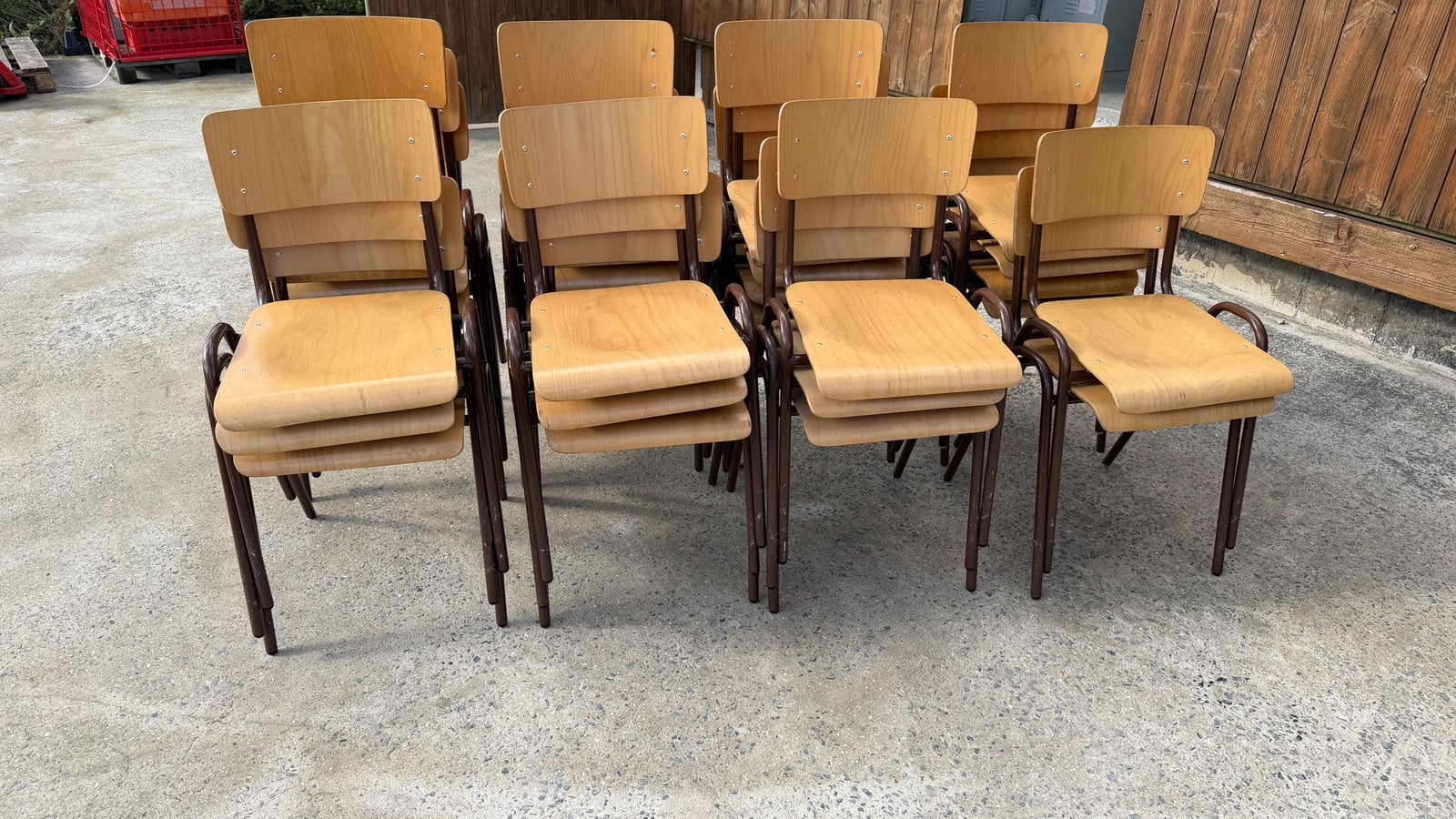 28 CHAISES DE COLLECTIVITÉ / CONFÉRENCE, Maison & Meubles, Enlèvement, Comme neuf