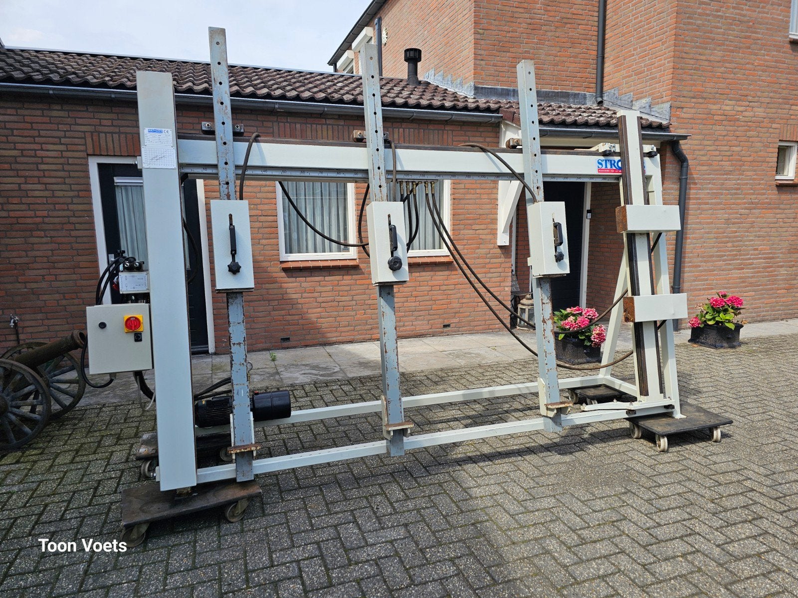 Lijmpers  / opsluitbank Stromab hydraulisch, Zakelijke goederen, Machines en Bouw | Houtbewerking, Ophalen