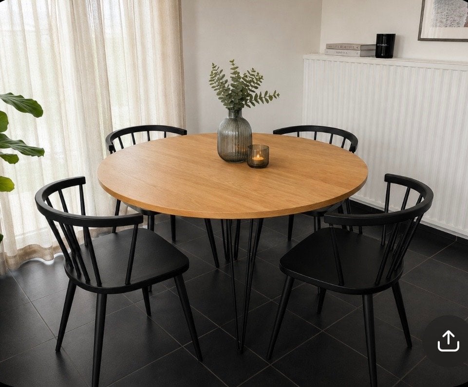 Tafel - rond - 4 personen, Ophalen, Zo goed als nieuw, Vier personen, Eikenhout