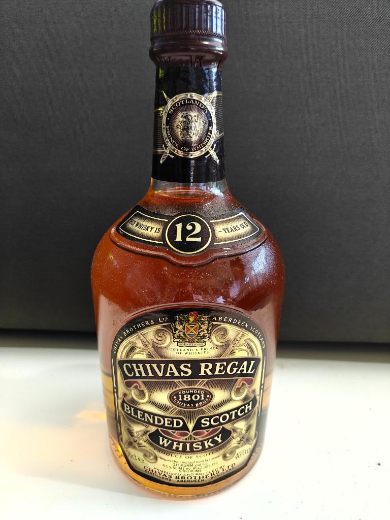 Chivas Regal 12 vintage, Collections, Vins, Enlèvement, Pleine