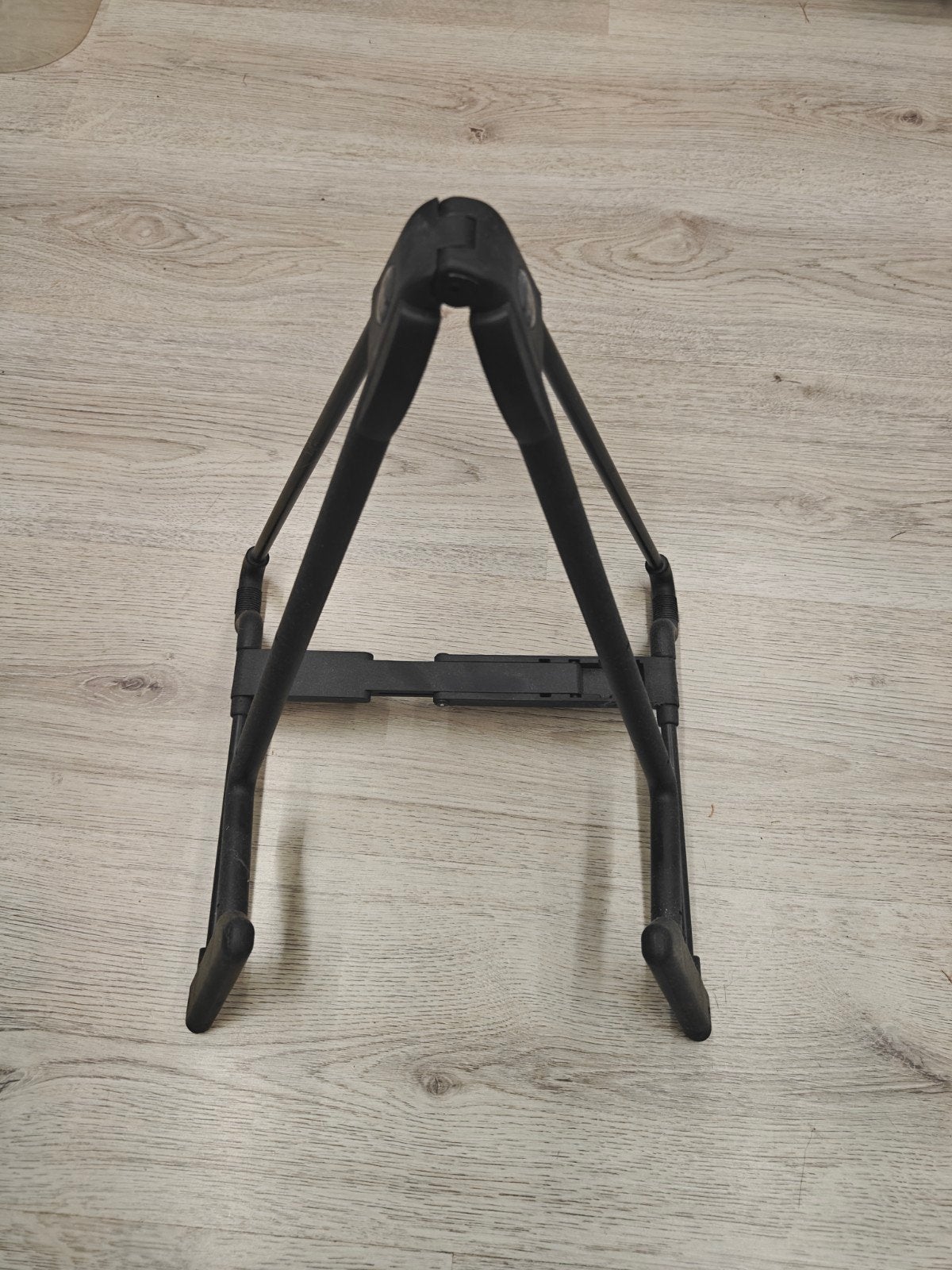 K & M gitaarstand, Musique & Instruments, Enlèvement ou Envoi, Comme neuf, Pied pour instrument, Guitare