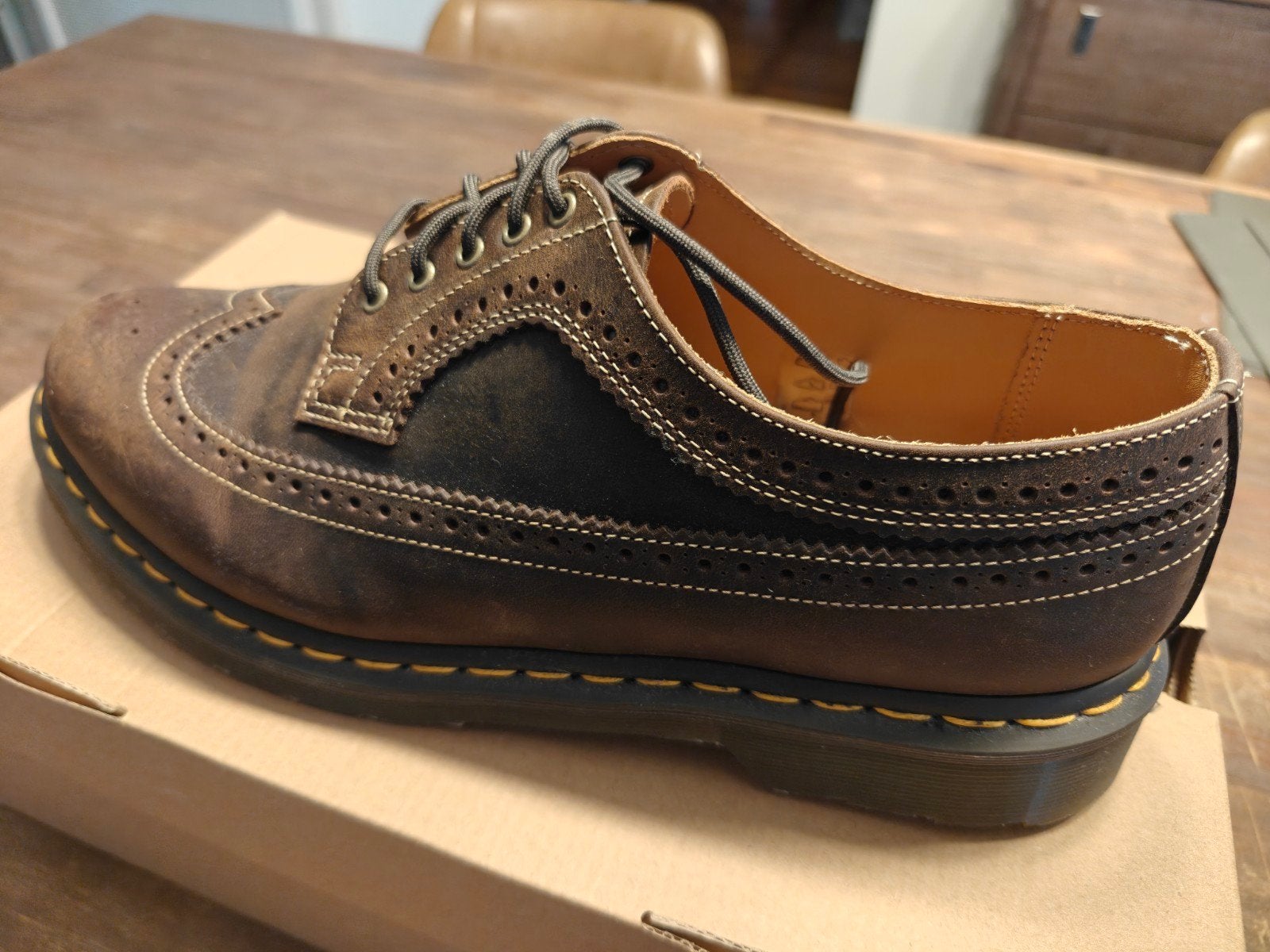 Dr Martens - taille 46 - 3989 YS, Neuf, Enlèvement ou Envoi, Chaussures à lacets, Brun