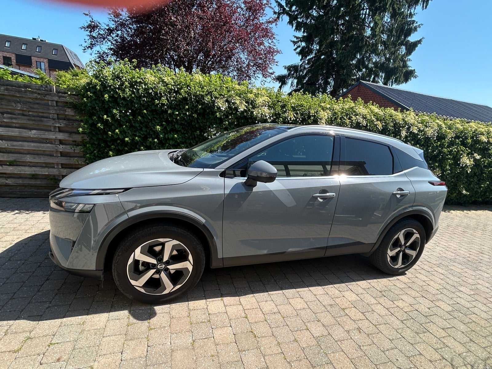 All new qashqai N-CONNECTA 2WD mild-Hybrid 140, Autos, Nissan, Achat, 700 kg, Noir, 5 portes