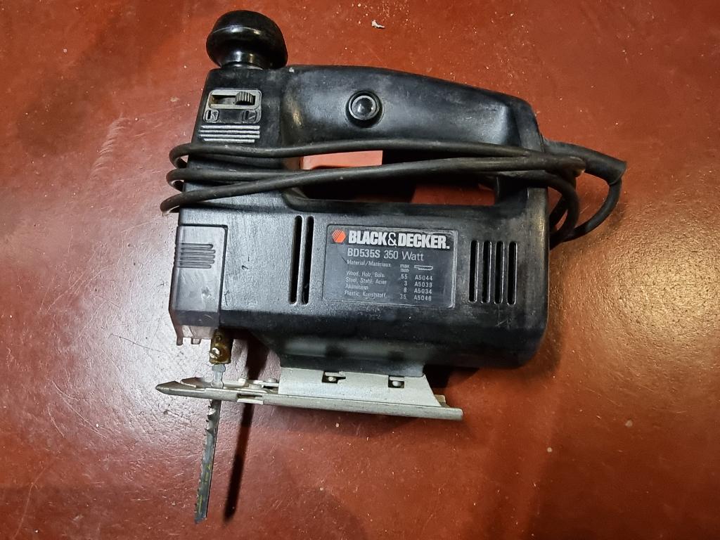 Decoupeerzaag black & decker   30€, Enlèvement, Scie sauteuse