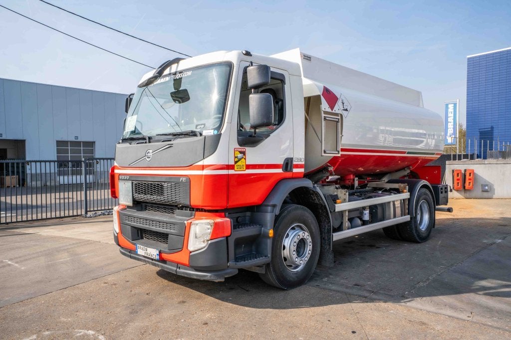 Volvo FE 280 +MAGYAR 13.000L/5COMP., Autos, Camions, Achat, Euro 6, Entreprise, Diesel