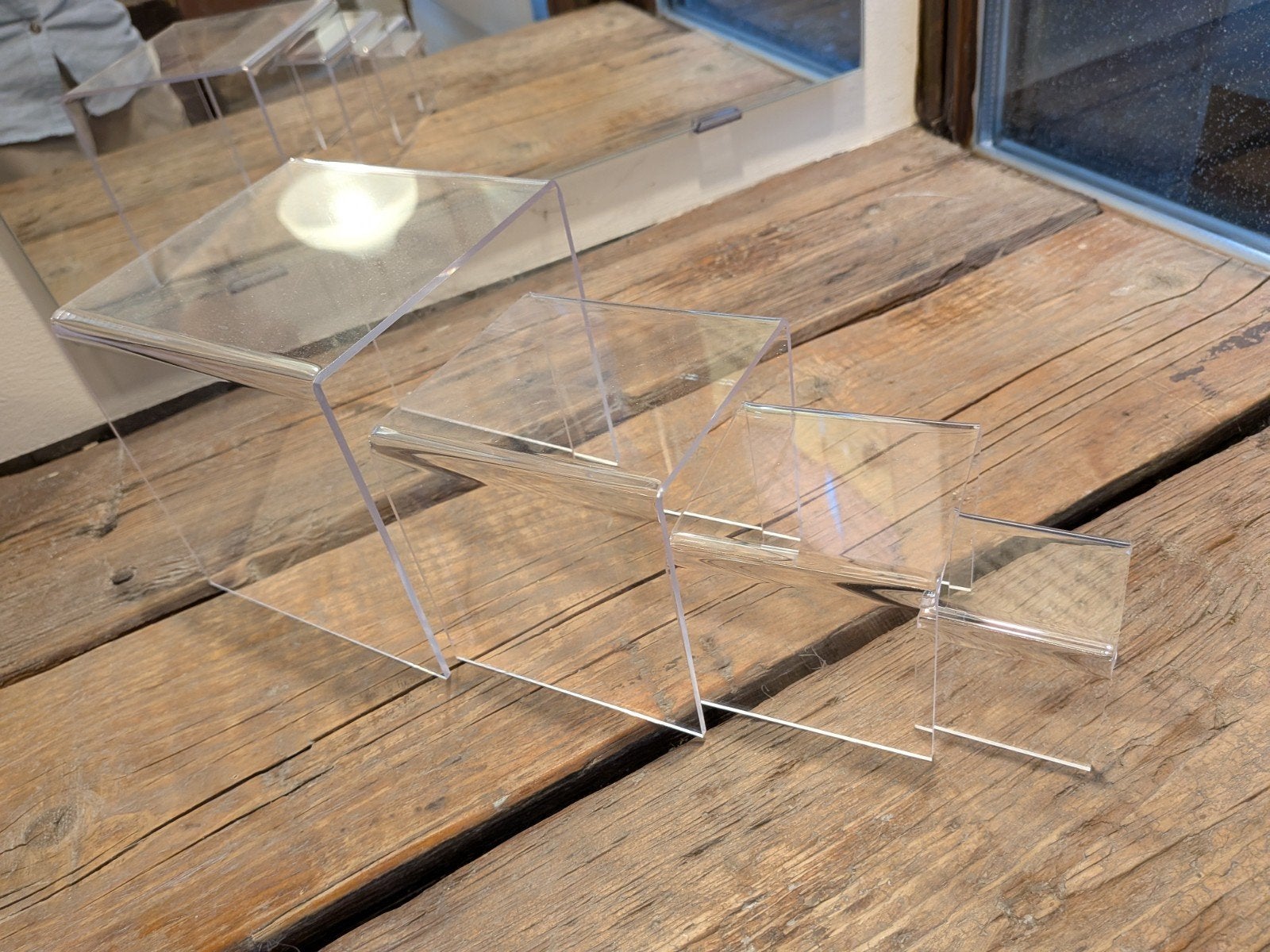 4 petits présentoirs plexiglas, Maison & Meubles, Enlèvement ou Envoi, Comme neuf