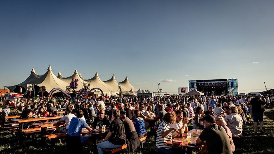 2 tickets Moen Feest vanavond met o.a Pommelien Thijs Snelle, Tickets & Billets, Événements & Festivals, Deux personnes