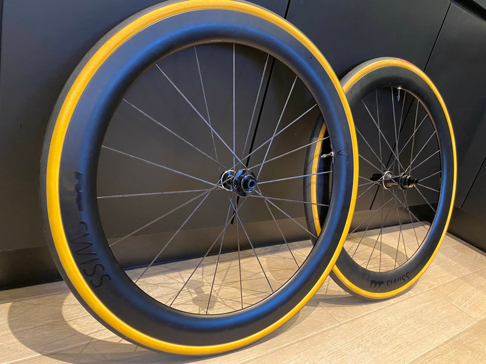 Dtswiss ARC1100 Dicut Black Edition, Fietsen en Brommers, Ophalen of Verzenden, Nieuw, Racefiets, Carbon