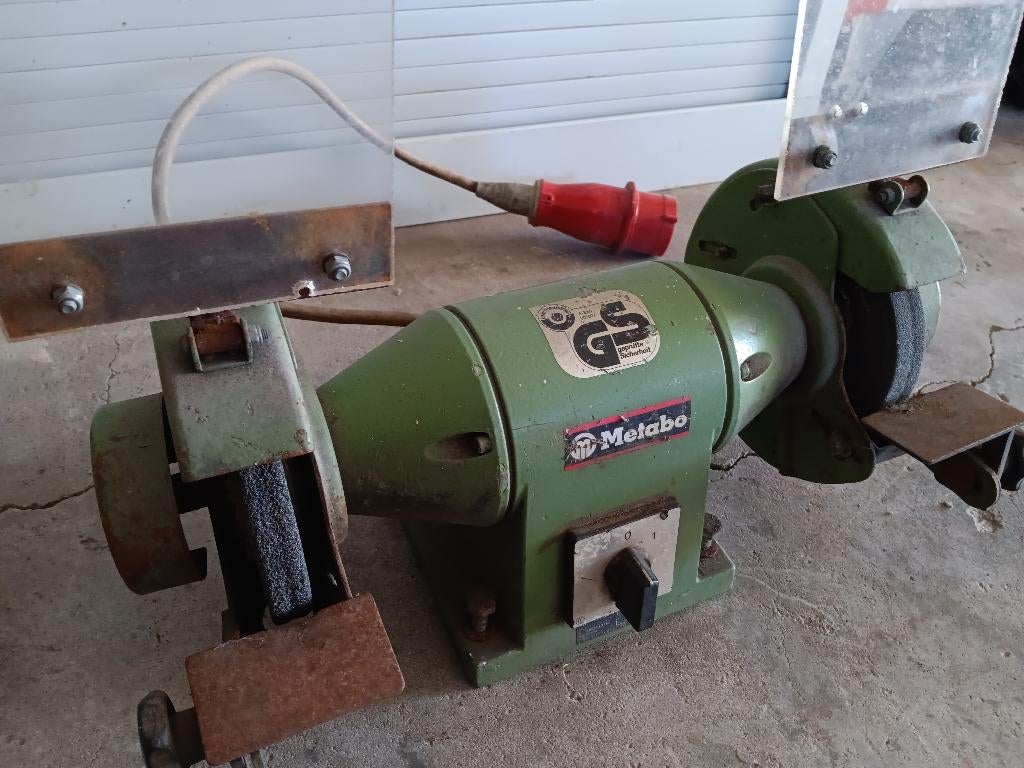 Slijpmolen metabo 220/380 volt, Ophalen, Gebruikt, Minder dan 700 watt, Werkbankslijpmachine