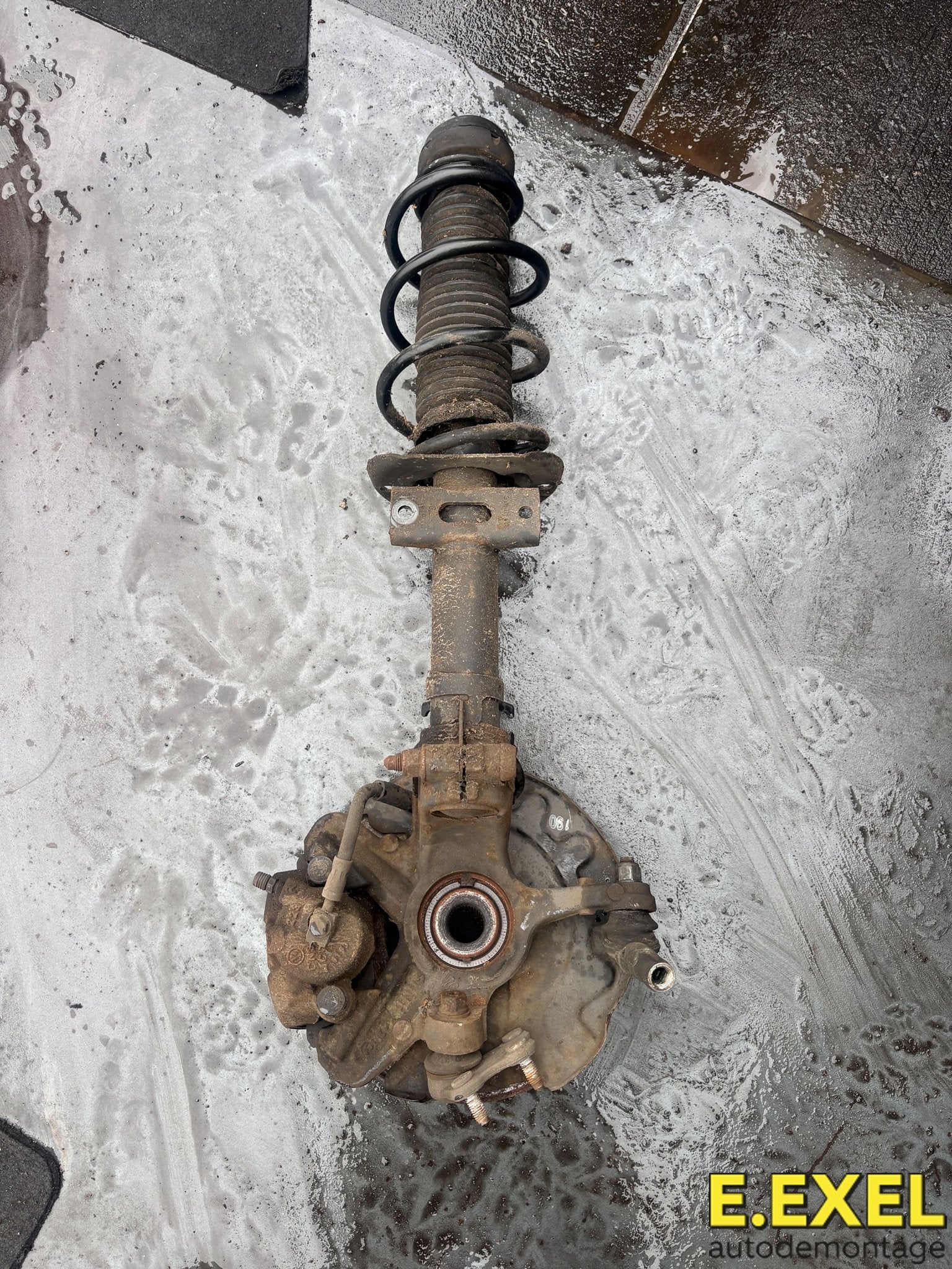Schokbreker met wielnaaf Audi A1 Sportback (8XA/8XF), -, Origine de la pièce connue, Audi, Utilisé