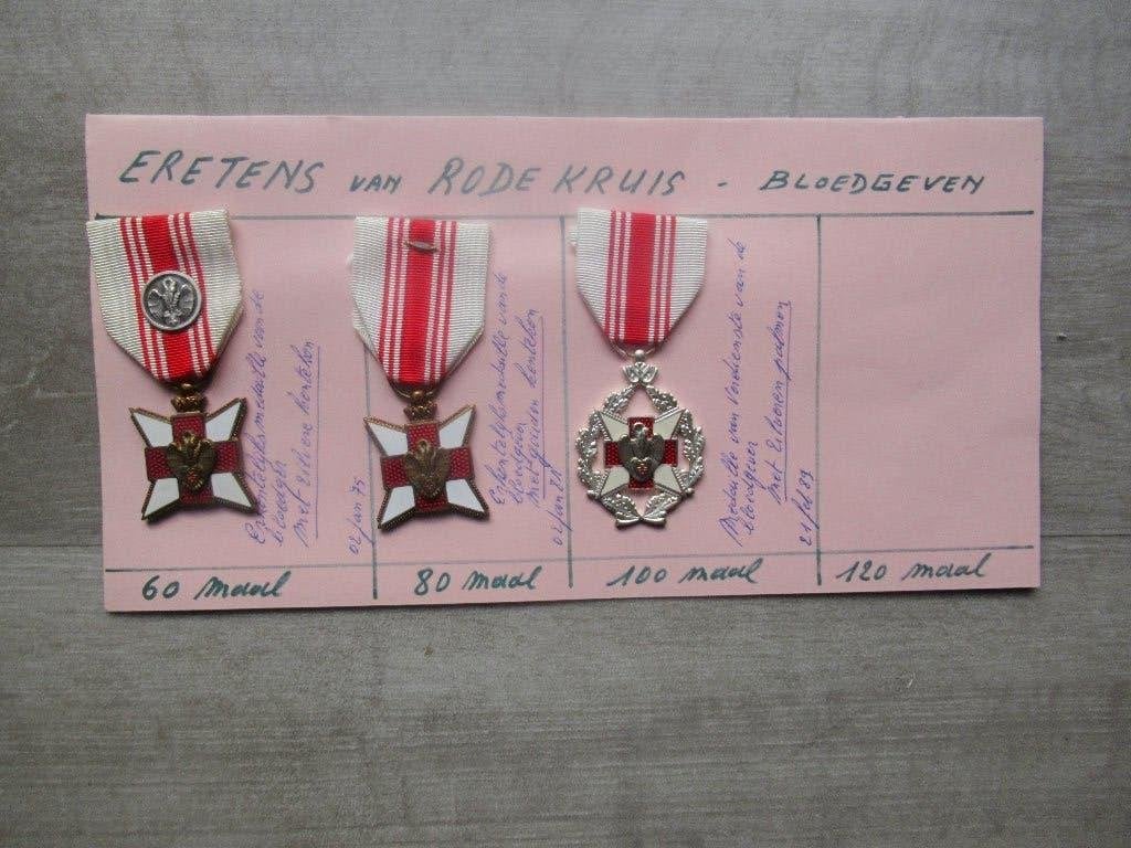 3 medaiiles Rode Kruis - Croix Rouge, Envoi, Utilisé