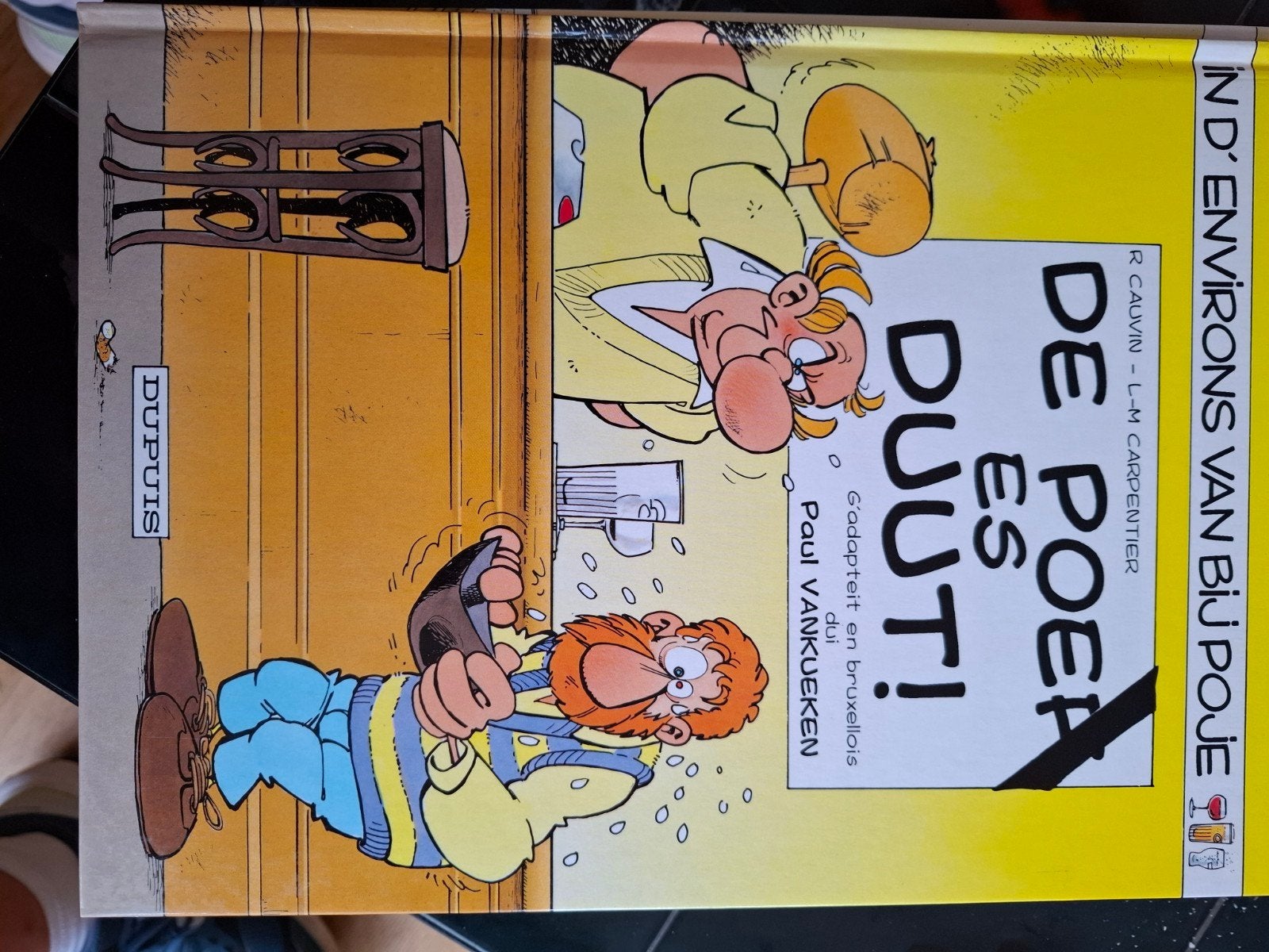 „BIJ POJE” in  ́t Brussels, Boeken, Ophalen