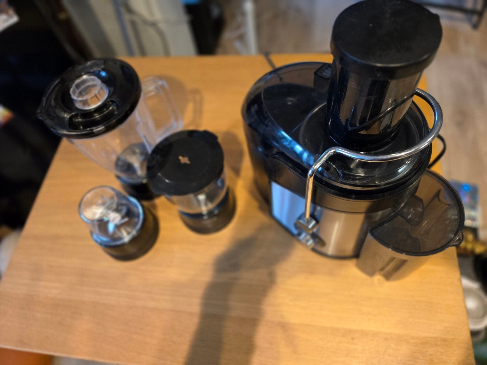 Royal Swiss Centrifugeuse & Extracteur de jus  4-en-1  Blend, Enlèvement, Comme neuf, Résiste au lave-vaisselle, 3 vitesses ou plus