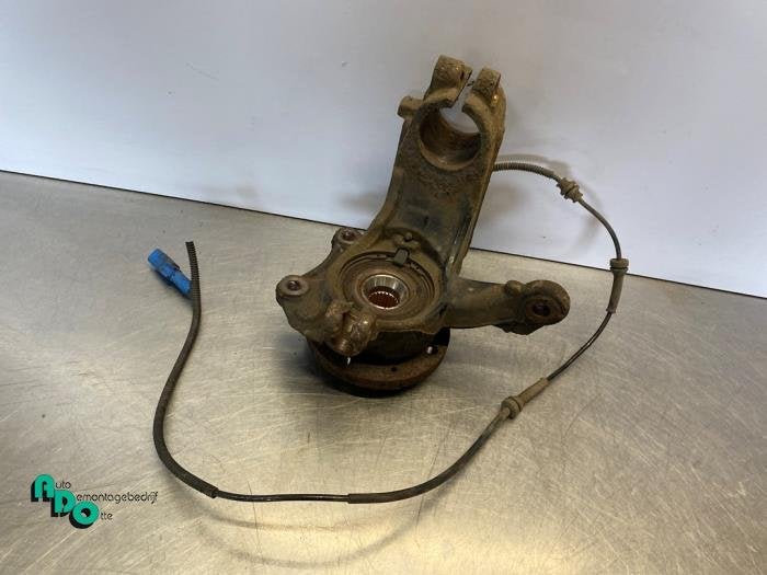 Joint avant droit d'un Citroen C4 Cactus (C4 Cactus 14-), -, 3 mois de garantie, Utilisé, -