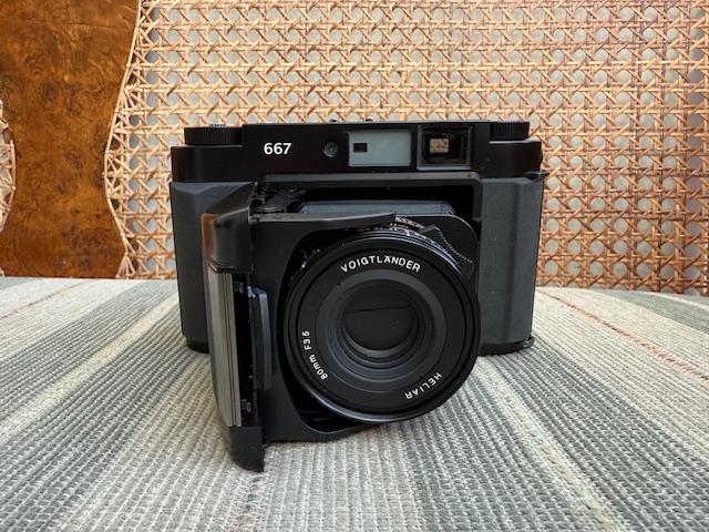 Nieuwstaat Voigtlander Bessa III 667 Medium Format Camera, Enlèvement ou Envoi, Comme neuf