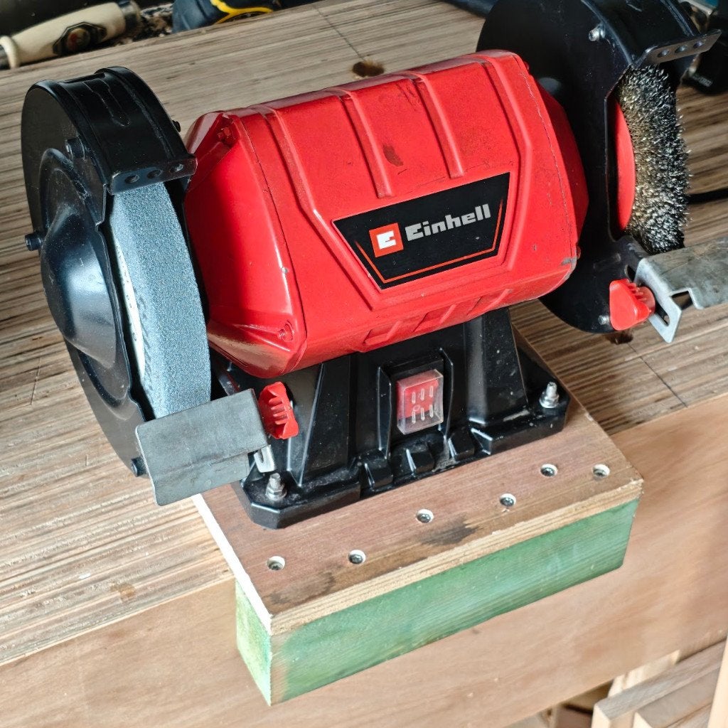 Einhell wekbankslijpmachine, Ophalen of Verzenden, Zo goed als nieuw, Minder dan 700 watt, Werkbankslijpmachine