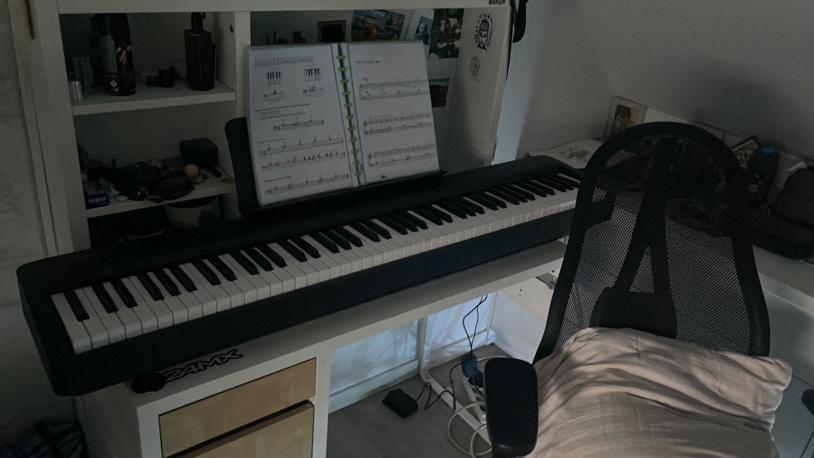 Piano Kawai es60 moet nu weg, Ophalen, Zo goed als nieuw