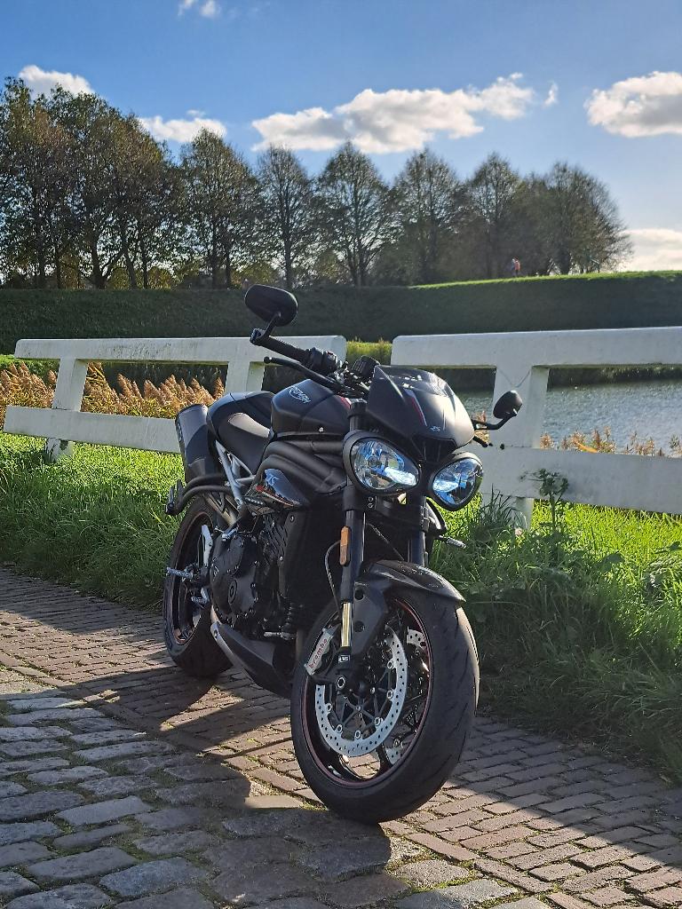Triumph Speed Triple 1050 rs, Motoren, Motoren | Triumph, Occasion, 3 cilinders, Particulier, Meer dan 35 kW
