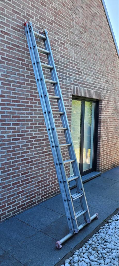 Échelle extensible Altrex, Bricolage & Construction, Échelles & Escaliers, Pliable ou rétractable/escamotable, Échelle, Enlèvement