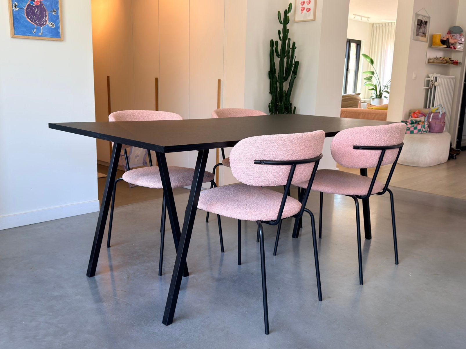 HAY loop stand tafel zwart, Huis en Inrichting, Ophalen, Gebruikt, 50 tot 100 cm, Vijf personen of meer