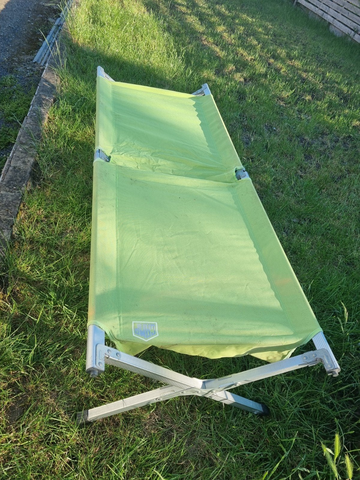 Camp bed, Ophalen