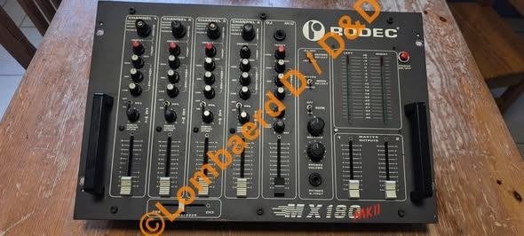 RODEC MX180 MKII-mixer, Ophalen, Gebruikt, 20 kanalen of meer, Microfooningang