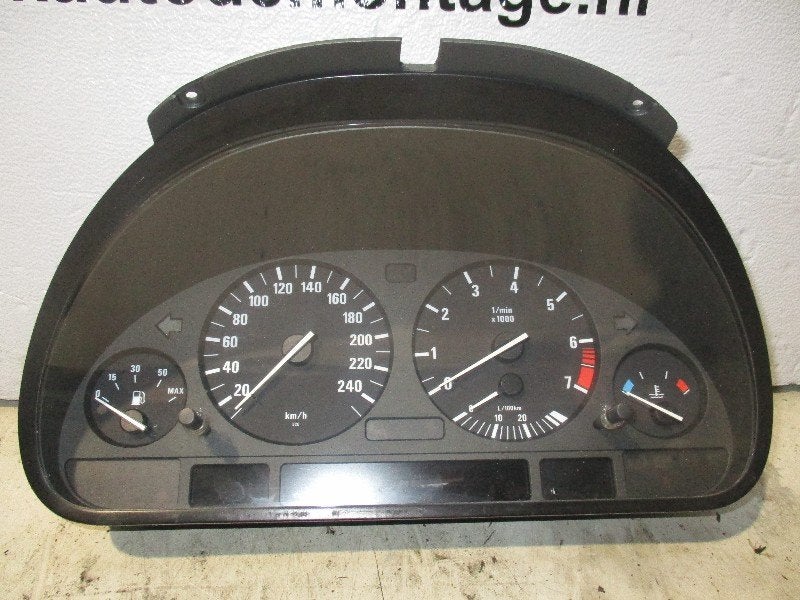 INSTRUMENTS DE BORD 5 serie Touring (E39) (62-11-8-387-044), Utilisé, BMW, Petuelring 130
80809  München, DE, Bayerische Motoren Werke AG