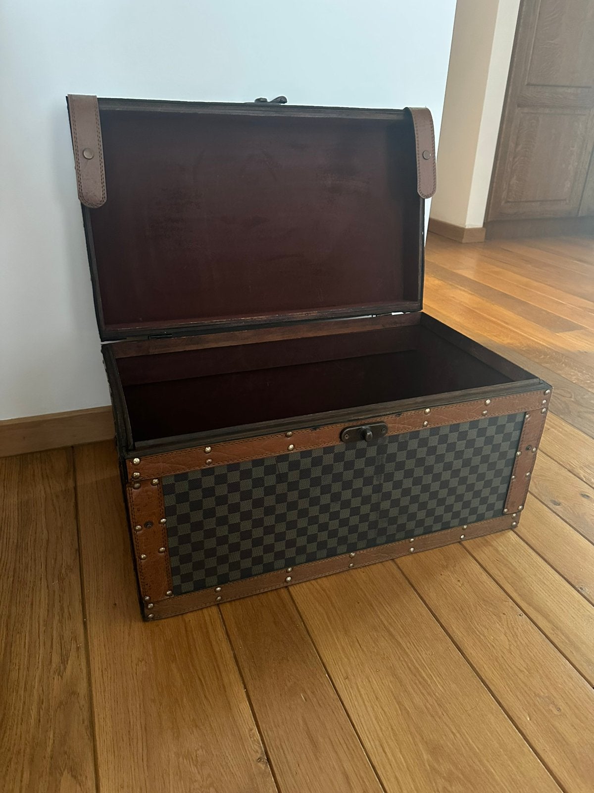 Damier Ebene Trunk, Enlèvement, Comme neuf