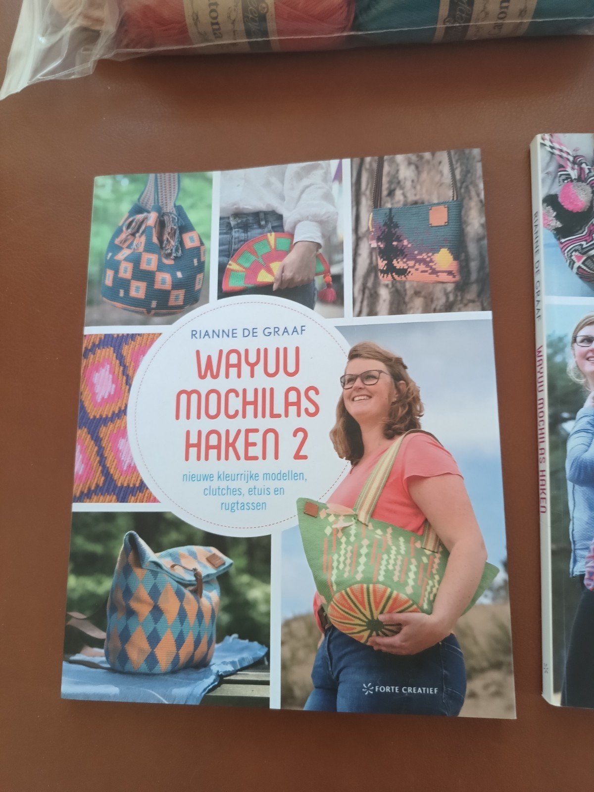 Mochilla haken 1 en 2, Ophalen